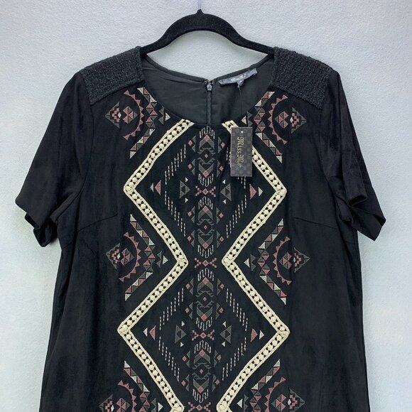 Miss Me‎ Dress Womens Medium Shift Black Faux Suede Embroidered Short Sleeve - Picture 2 of 15